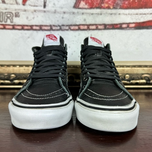 Vans Sk8-Hi Reissue 38 Leather Womens Sneakers Size 6 Black White High Tops - Picture 2 of 9